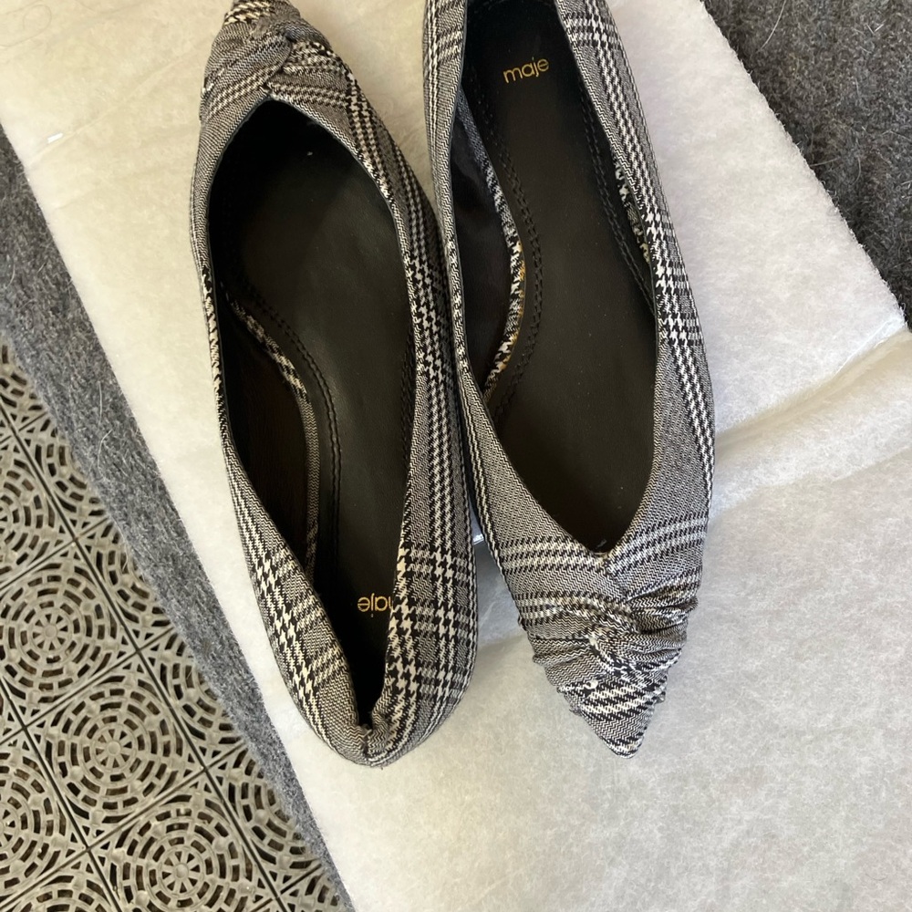 Maje Black and White Houndstooth Pointed Toe Flat - Picture 3 of 7